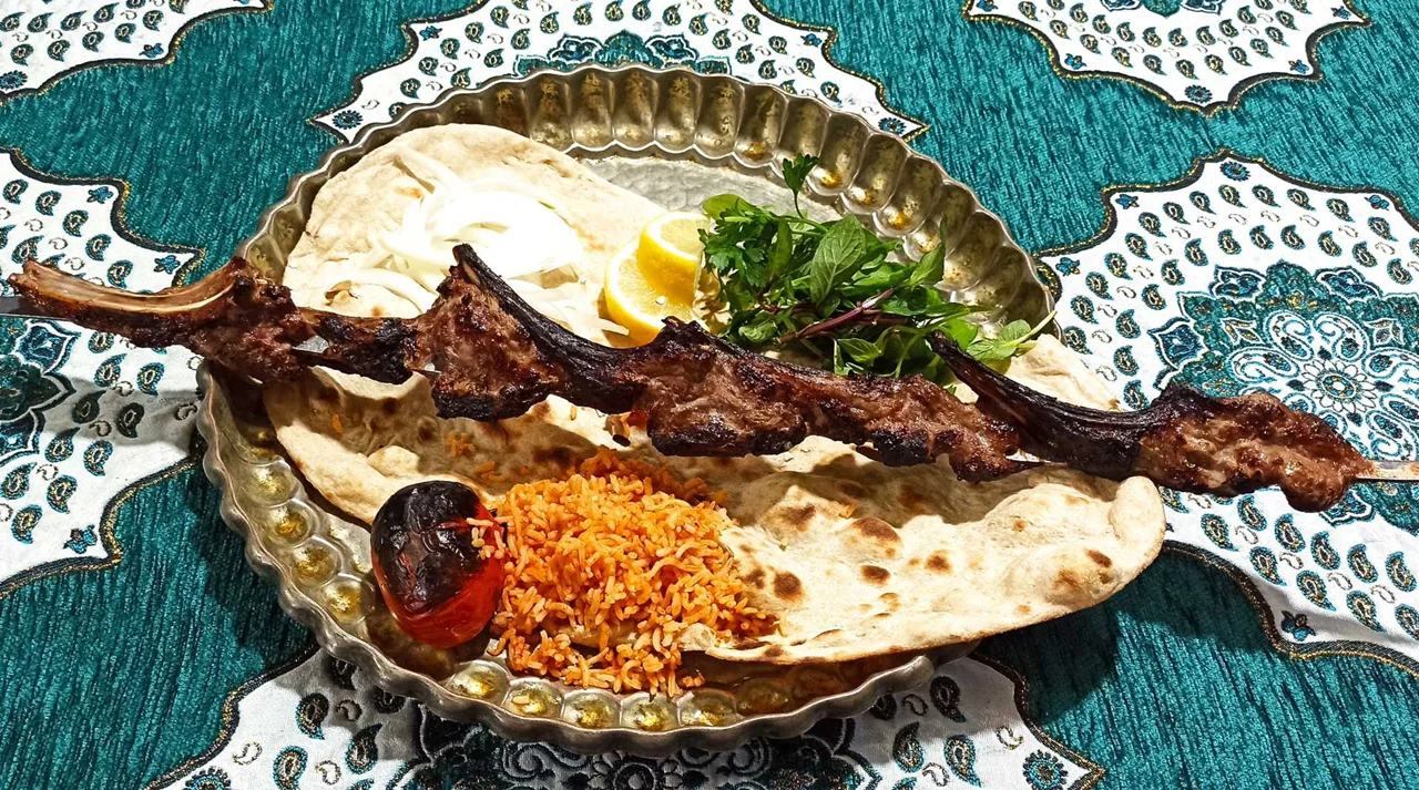 خوراک کباب شیشلیک
